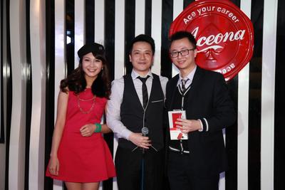 左起谷得科技營銷總經理黃承娟、紅桃網媒體公關總監任志炯、遠古控股集團肖溪